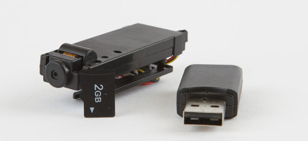 Ares Camera 2GB MicroSD Card and USB Card Reader: Ethos QX 130